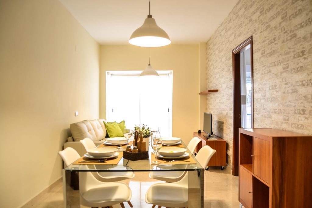 Apartamento Ulises Suite 2 Малага Екстер'єр фото